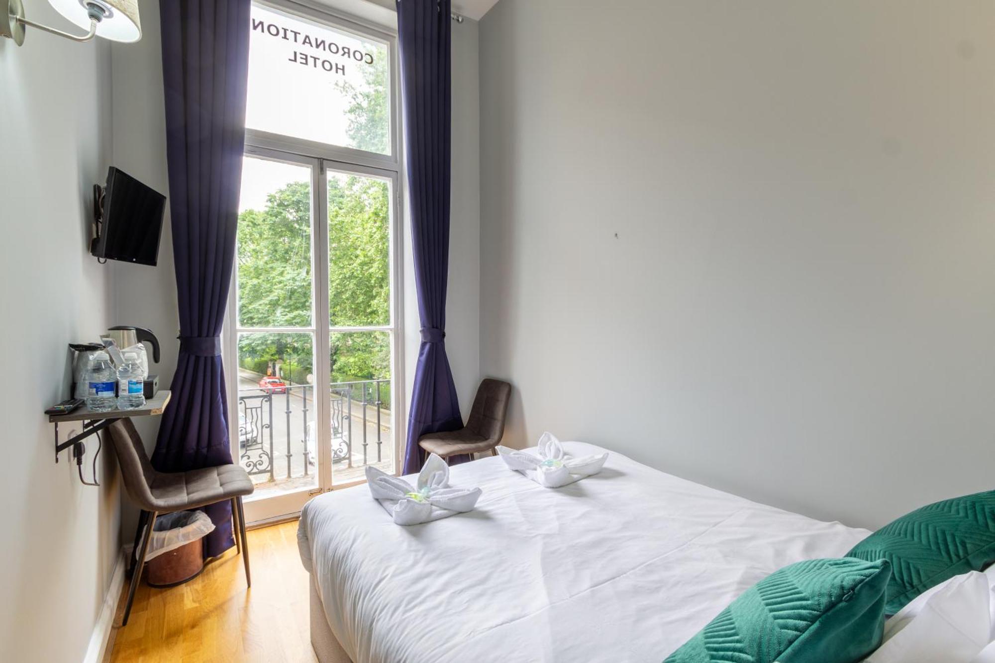 Coronation Hotel Лондон Экстерьер фото